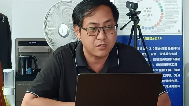 信息技术公司如何撰写财务年度工作总结？**